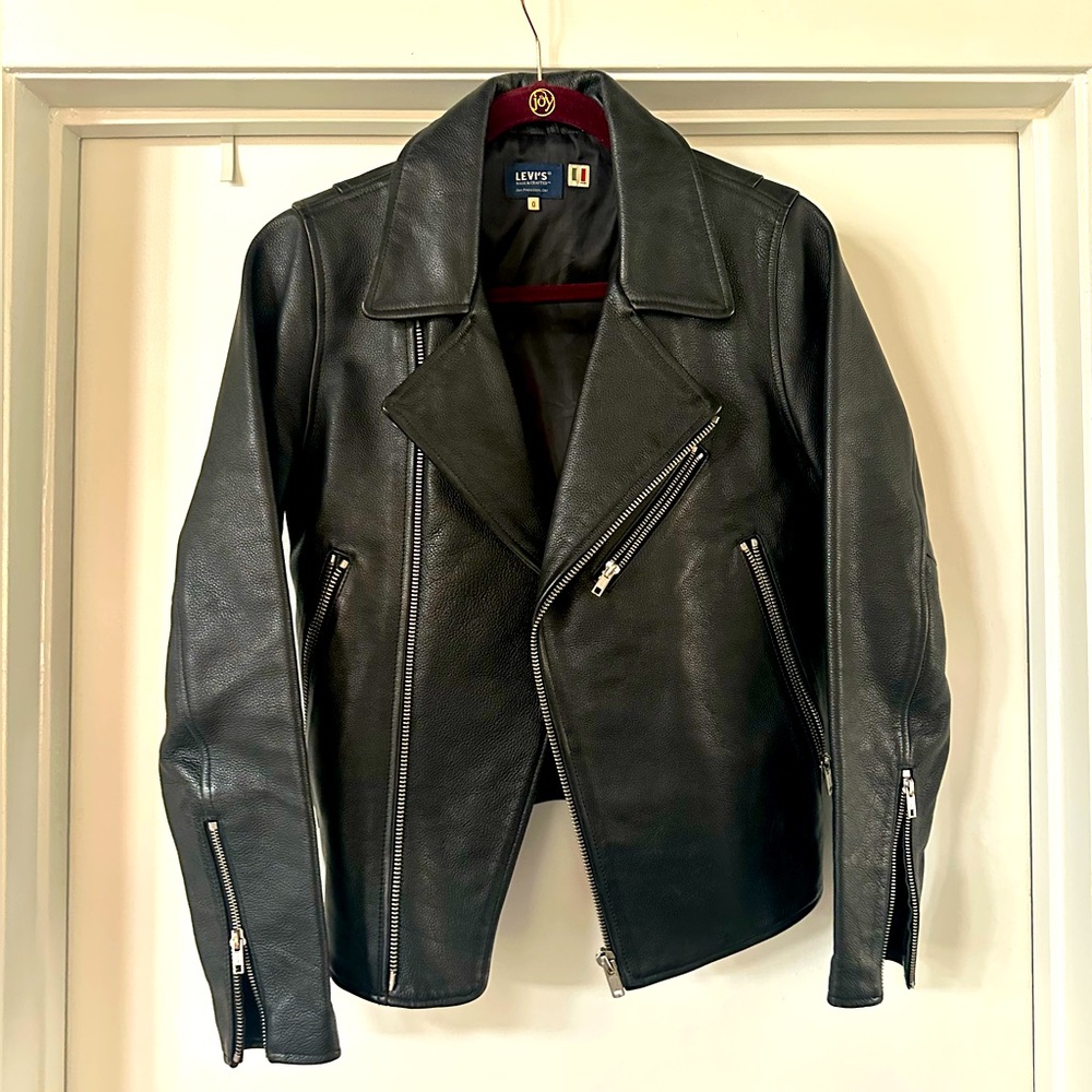 Genuine Italian Leather Jacket - Levi’s Size 0. Barely worn!